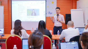 Đặng Đình Chính, đào tạo quảng cáo, truyền thông bảo hiểm
